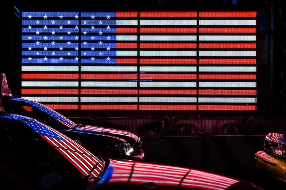 Loire, Hervé: America is watching you