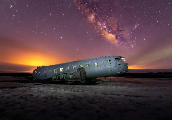 dem, Auf Andrea: The wrecked plane