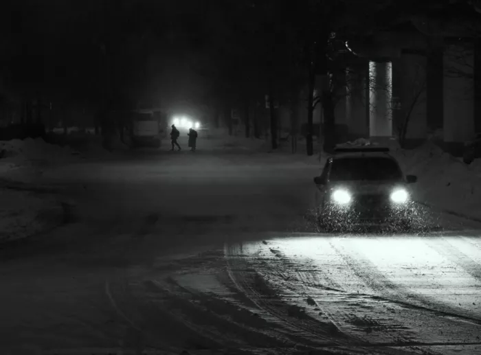 Makunin, Maxim: Snow is falling
