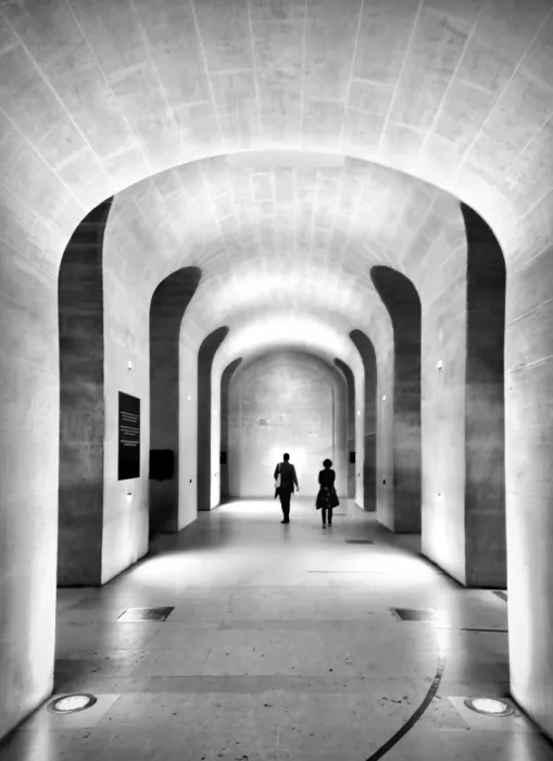 Bashlian, Raffi: Corridors of The Louvre