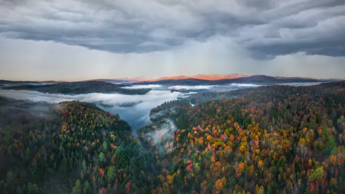 Fan, John: Stürmischer Herbst