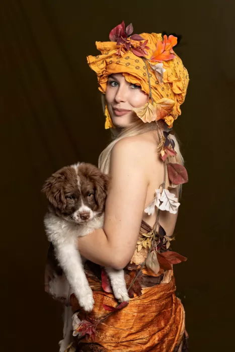 Calin, Silvia Rucsandra: Dame mit Hund