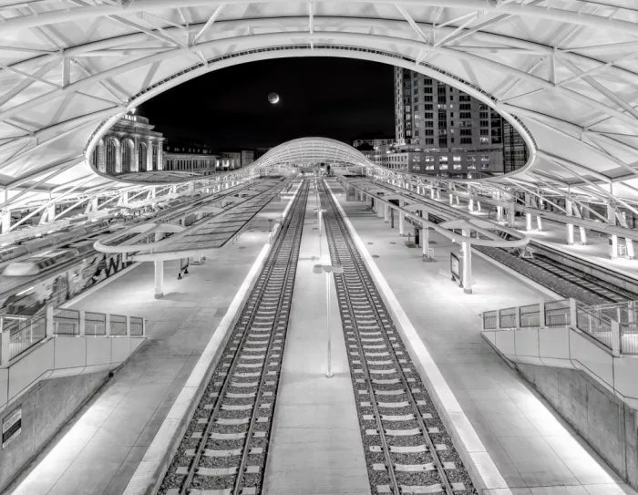 Wang, Catherine: Noc na Union Station