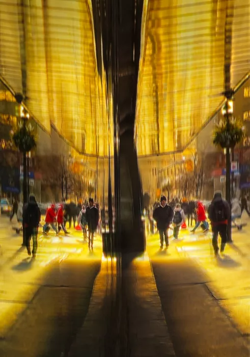 Hui: Reflection in a day of sunset