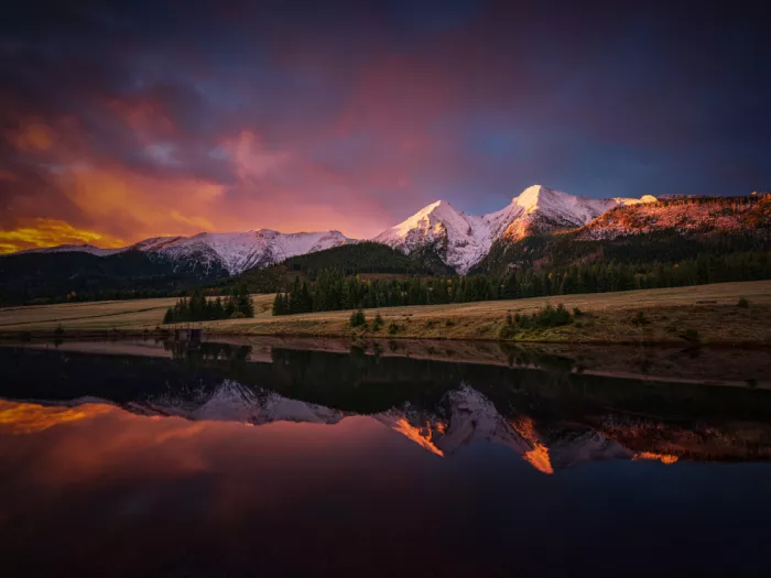 Pohnan, Radek: sunrise under the mountain