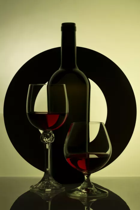 Barkow, Brig: Natura morta con bottiglia di vetro e bicchieri da vino