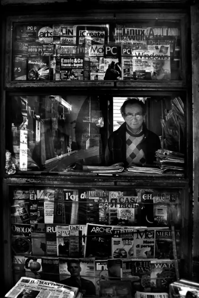 Grambone, Antonio: Giornalaio...