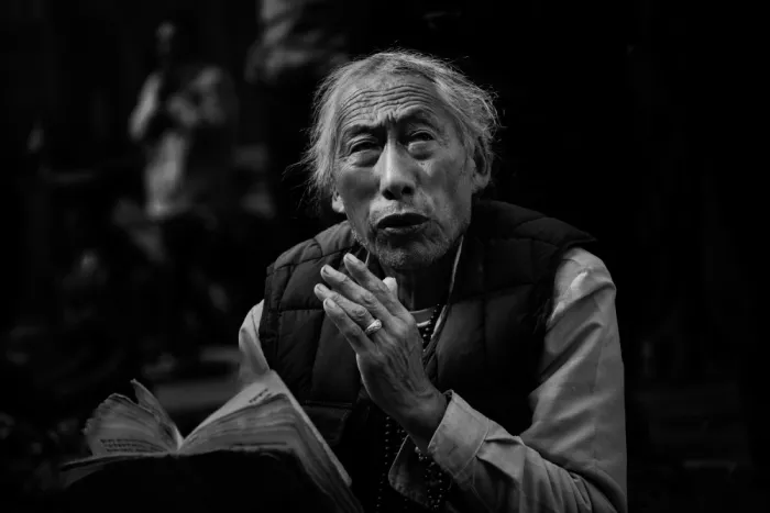 天馬, Feng Chao: Un homme tibétain en prière