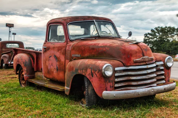 GuruShots: Vieux Camion Rouillé Sur L
