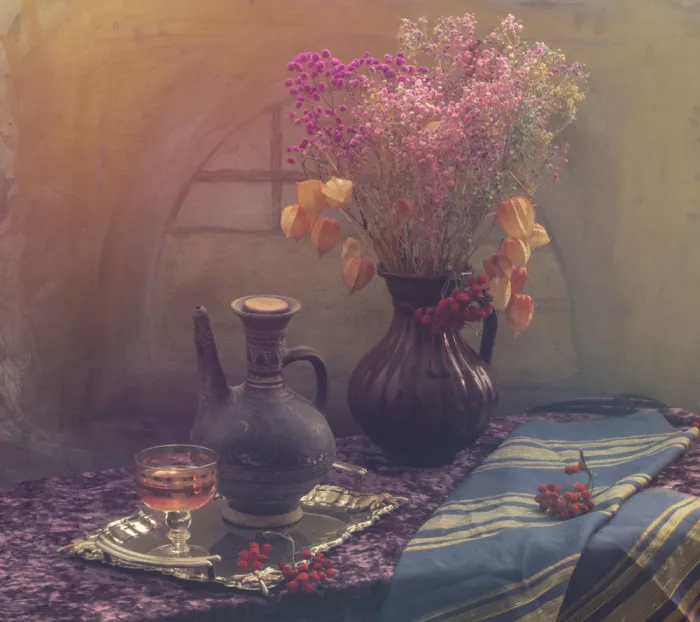 UstinaGreen: Still life with red vine