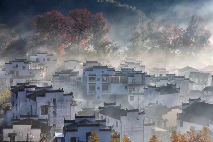Jin, Jie: Village of morning haze