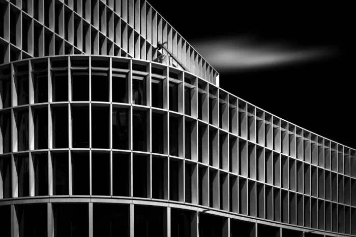 Greco, Luigi: Modern building 66