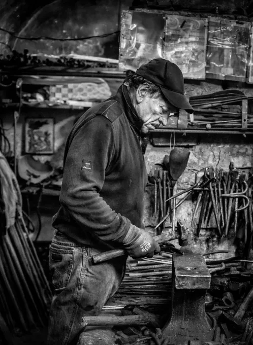 Alsofey, Bashar: Schmied - Handwerk
