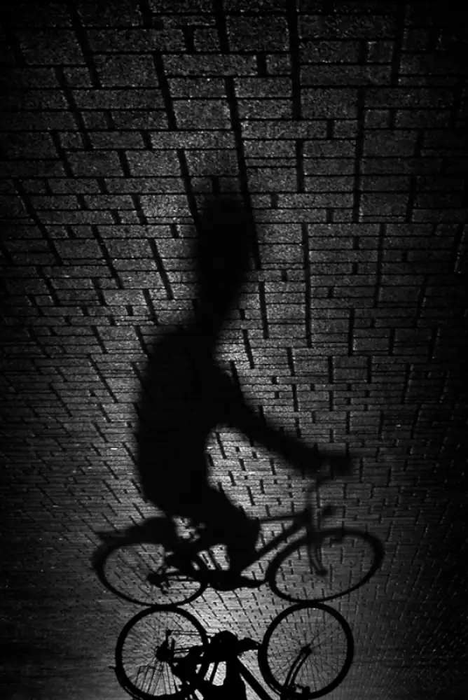 Grambone, Antonio: La bicicletta dell'ombra...