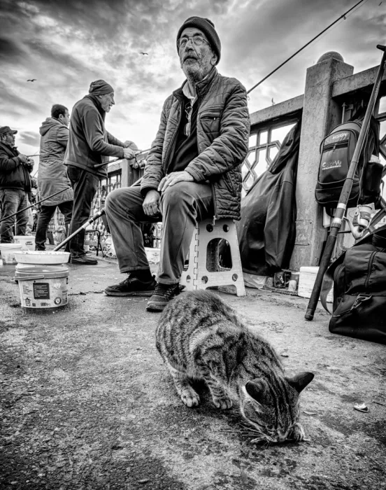 Nanev, Vasil: The Fisherman and the Cat BW