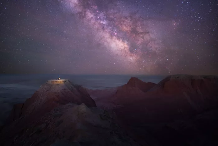 Simoon: One Lamp, One Galaxy