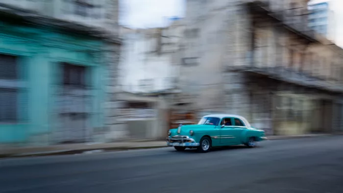 Xiao, Hanping: Turquoise Velocity