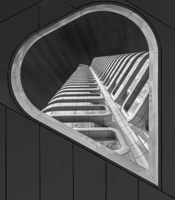 Rückert, Stephan: View up to the skyscraper