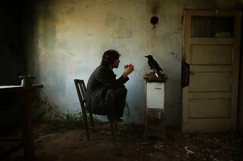 -, grobenski mario: The Raven