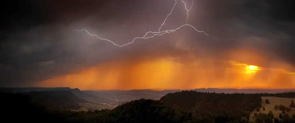 Schumacher, Nicolas: Thunderstorm cell at Albtrauf