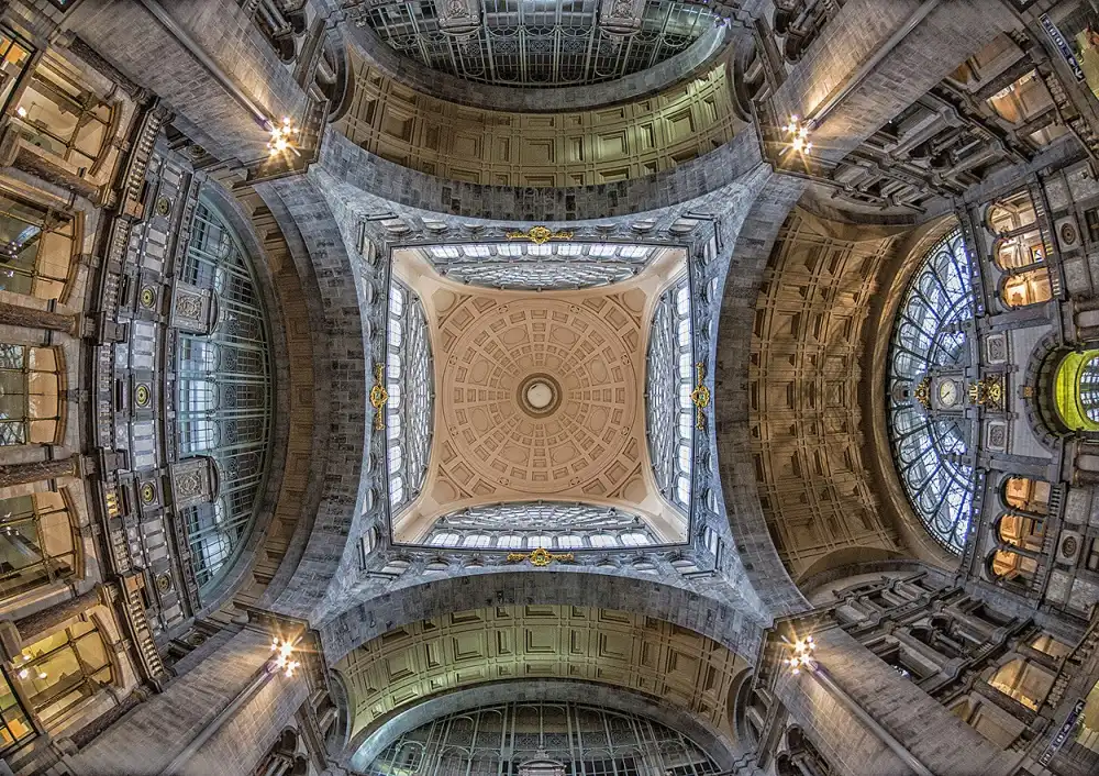 Houte, Van Jef: La cathédrale ferroviaire