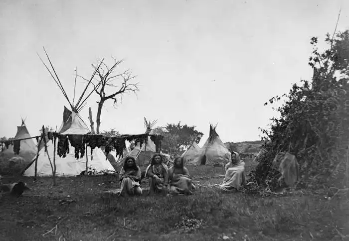 Unknown: Arapaho camp (dried bison meat Fort Dodge, Kansas)