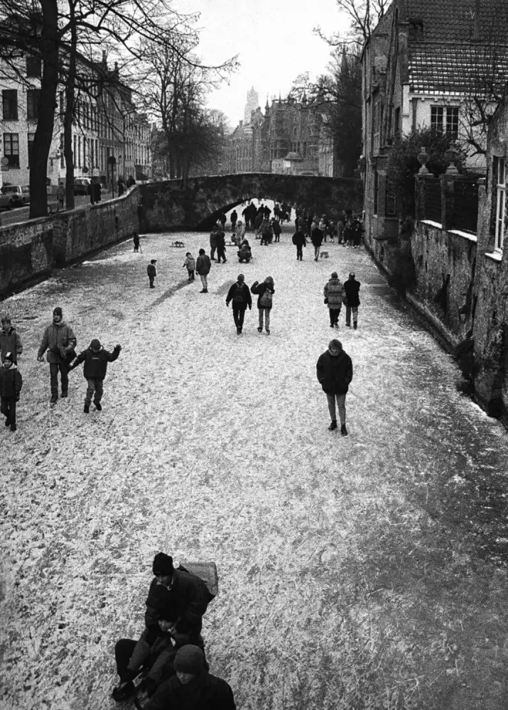 Yvette,,,, Depaepe,,,,: Walking on ice in Bruges