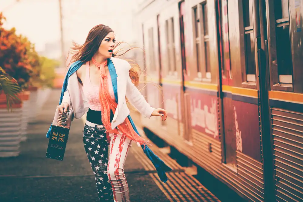 Abe, Abr: catching the train