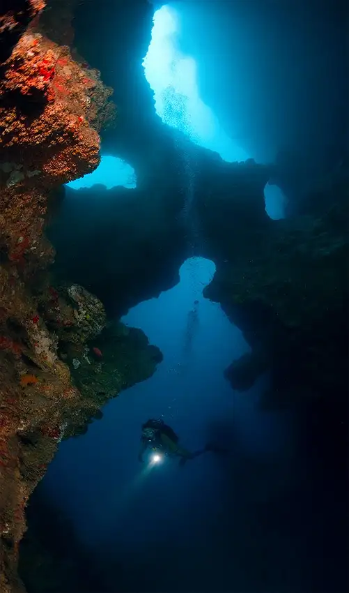Narchuk, Andrey: Grotta