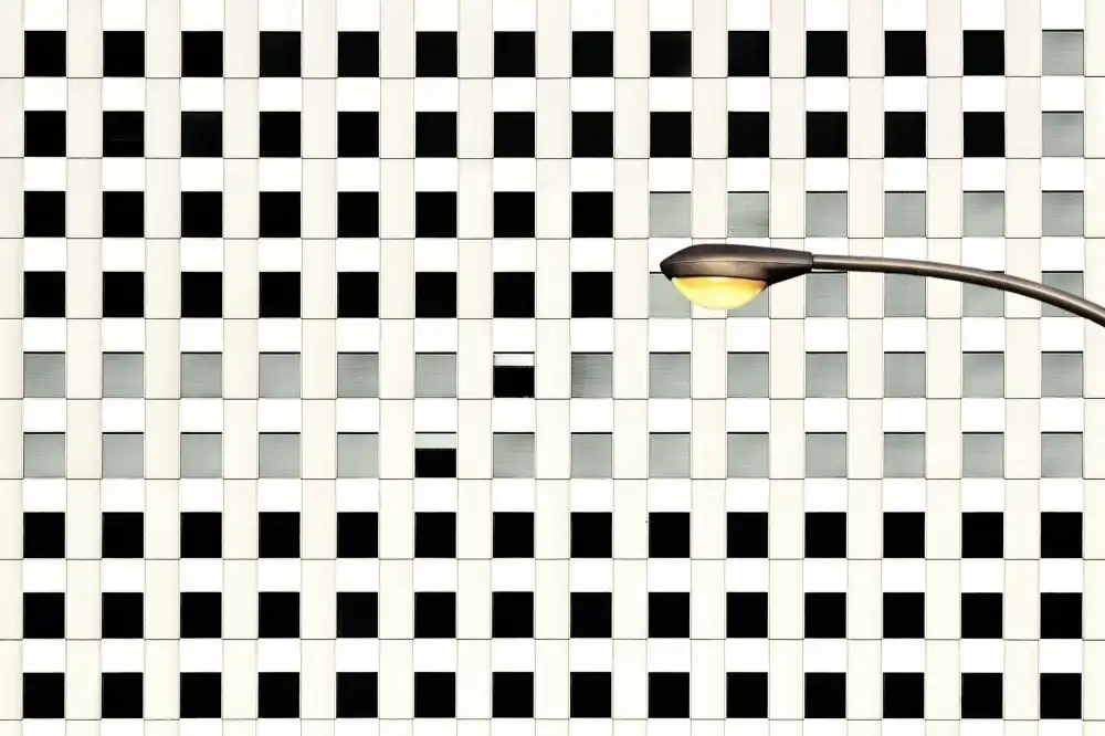 TAKAUE, Akira: Una matrice finestra isotofica