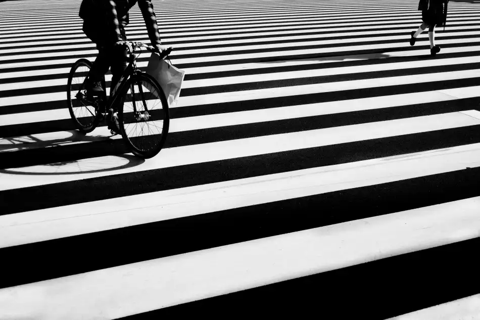 Tomihisa, Kouji: bicycle and girl