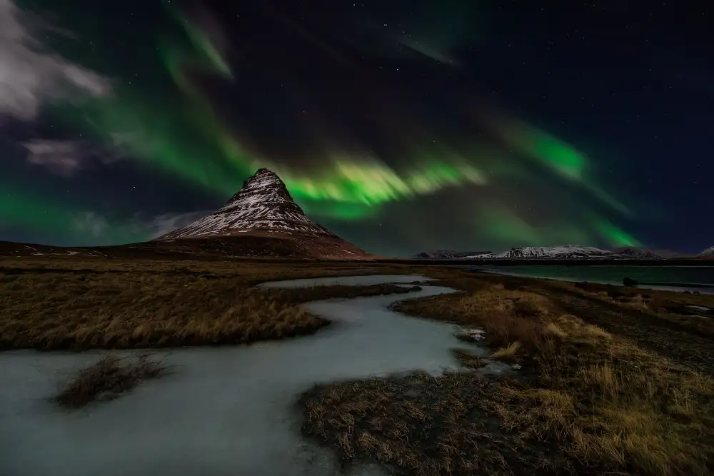 la, De Javier: Posvátný Kirkjufell