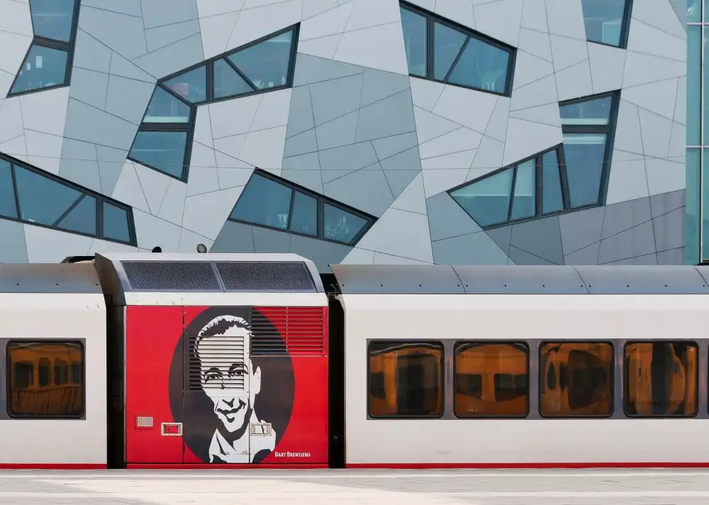 Maastricht, van Henk: Stazione ART