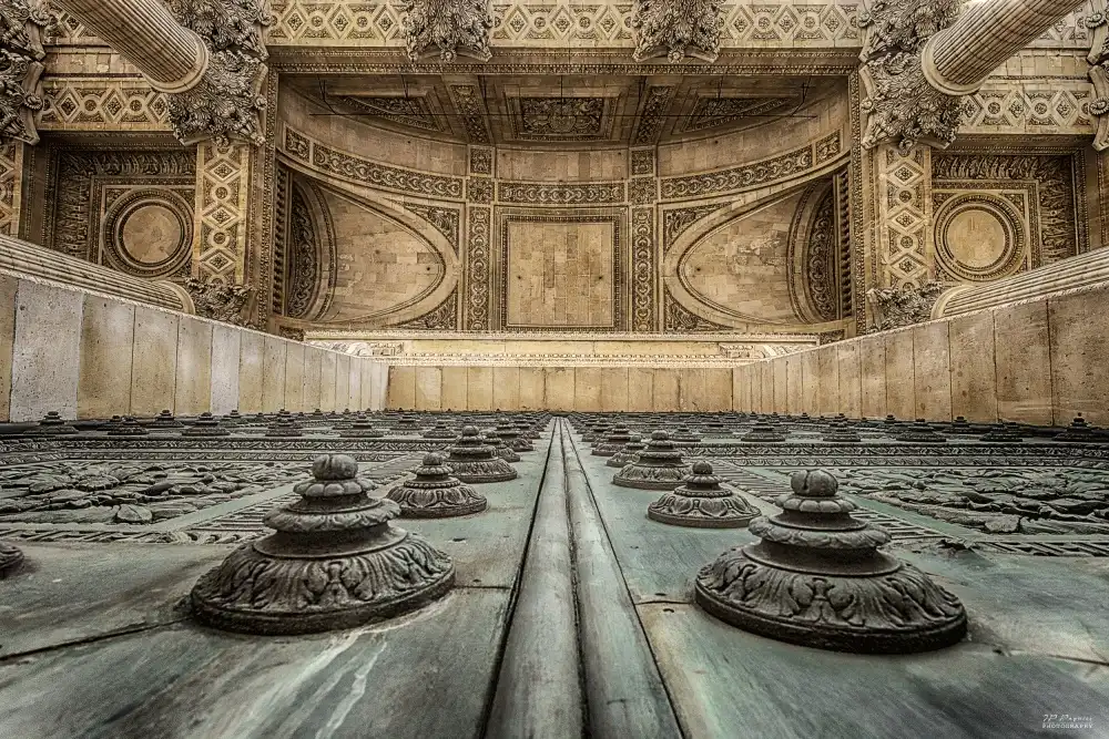 Pagniez: Panthéon Door.