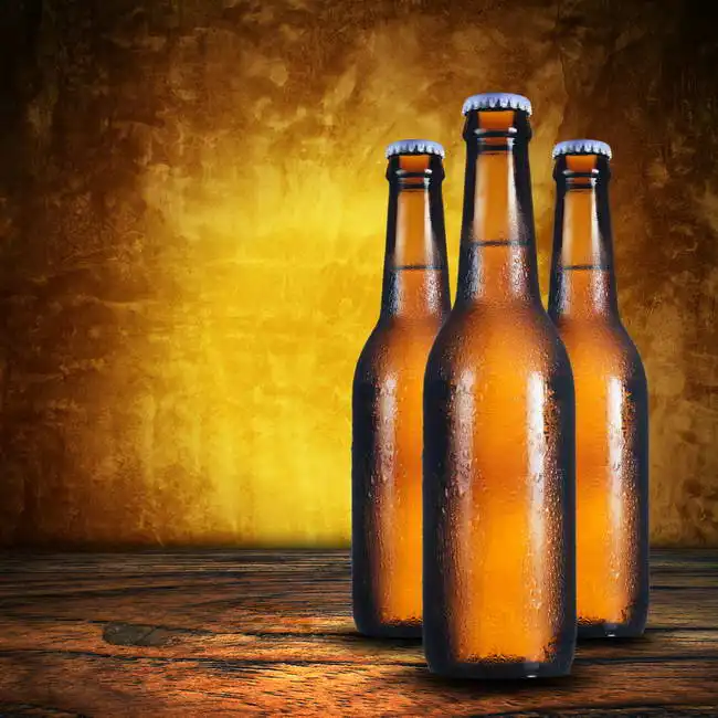 Unknown: Tre bottiglie di birra
