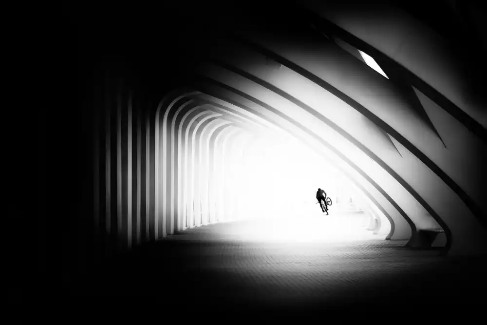 Duran, Luis Juan: the tunnel