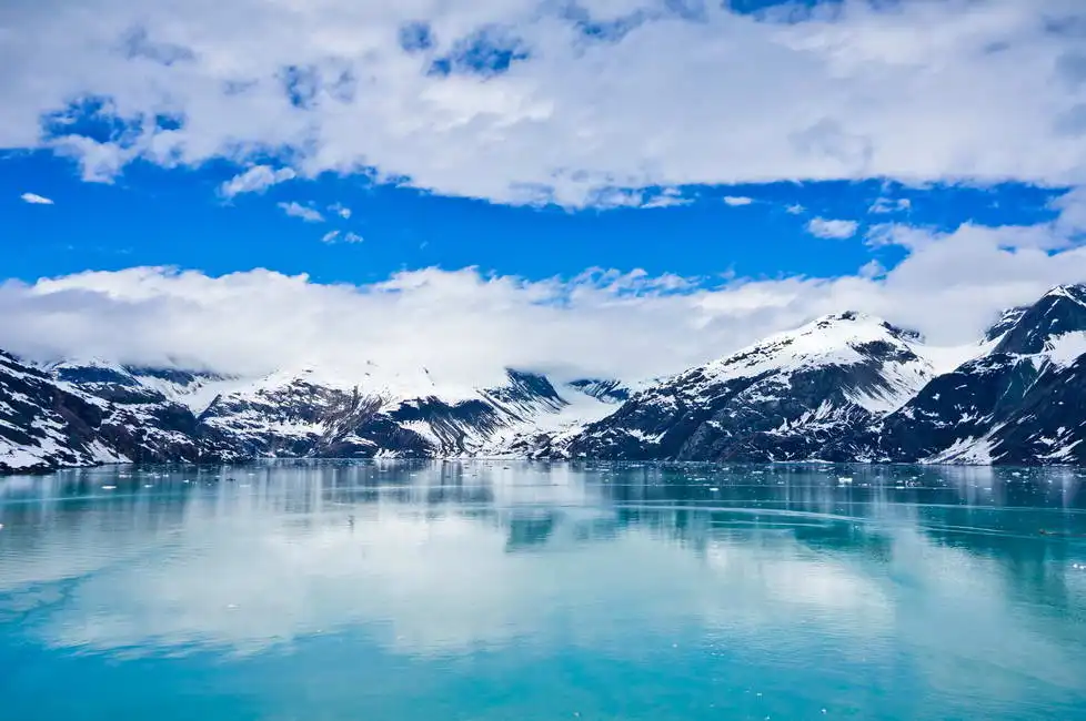 Unknown: Glacier Bay nelle montagne dell