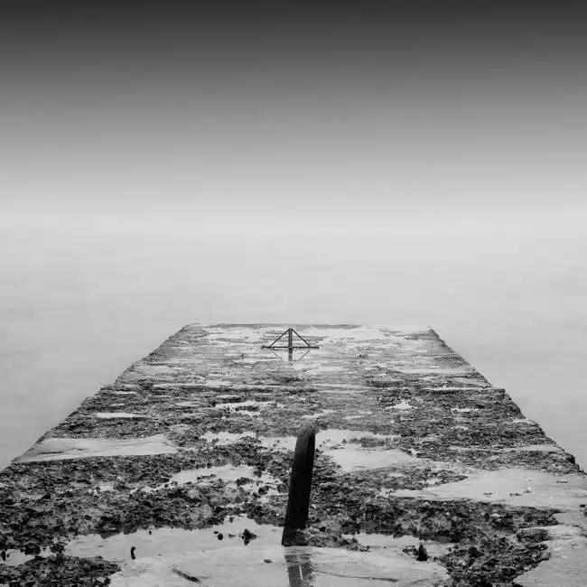Unknown: Minimalismo en blanco y negro