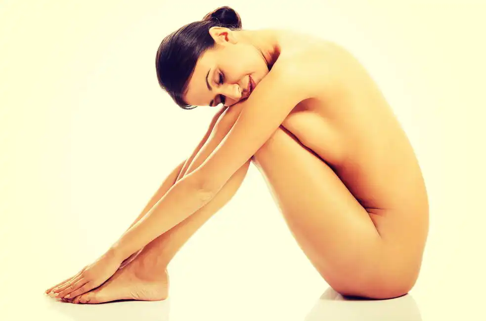 Unknown: Sitting nude