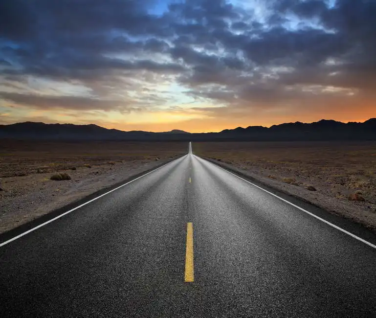 Unknown: Carretera en el desierto, Valle de la Muerte, California