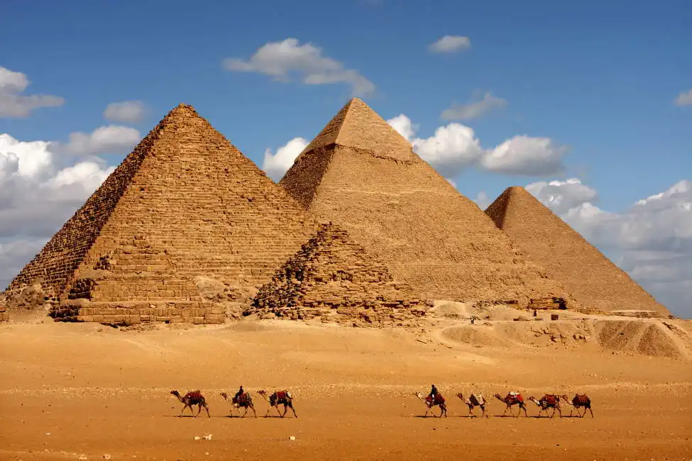 Unknown: Piramidi di Giza