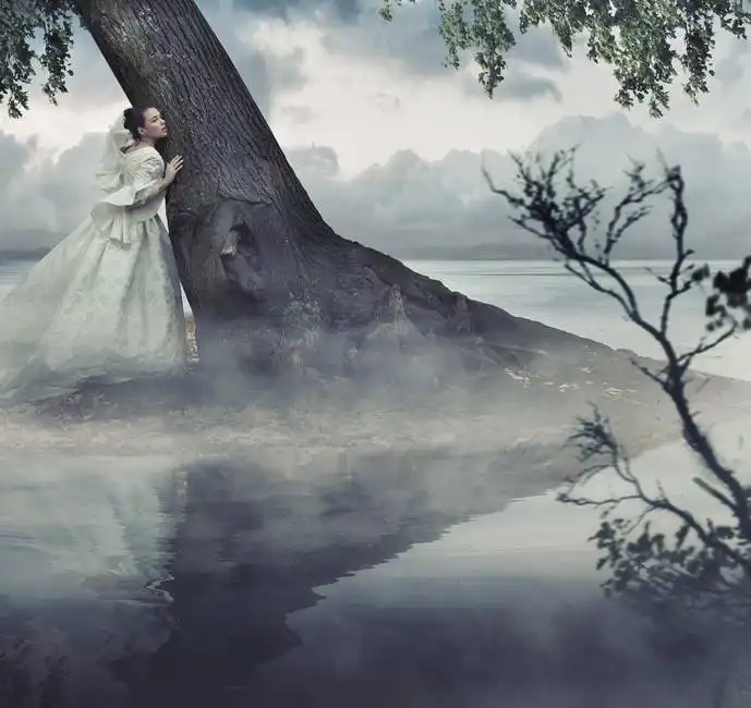 Unknown: Donna in un paesaggio