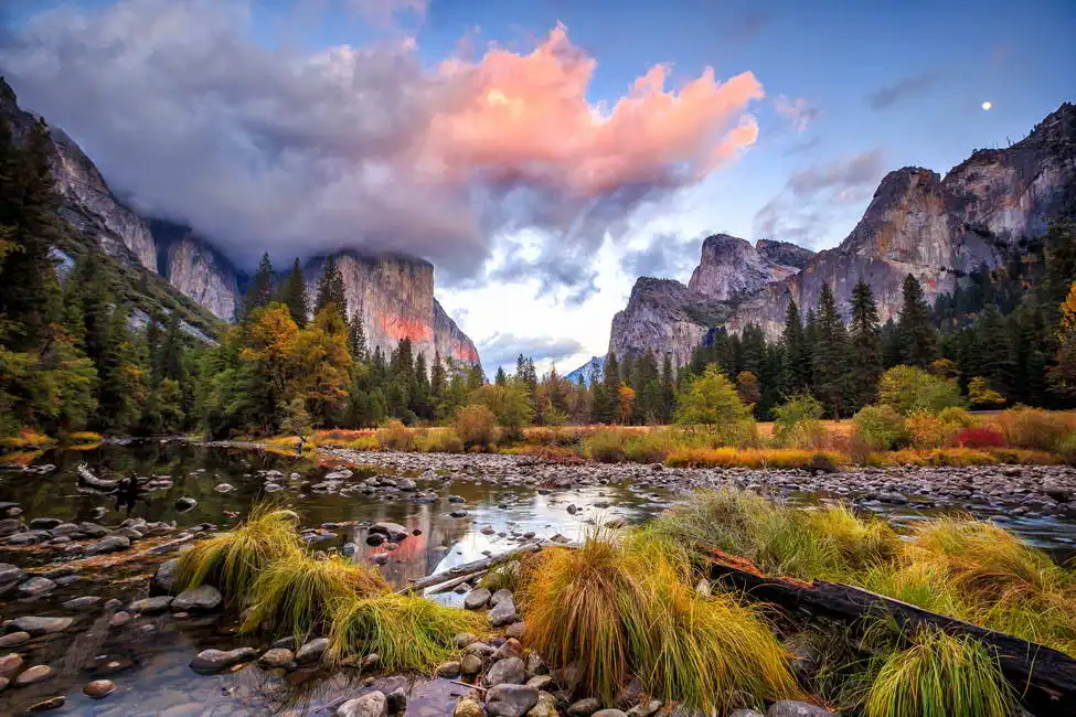 Unknown: Parco nazionale della Valle dello Yosemite