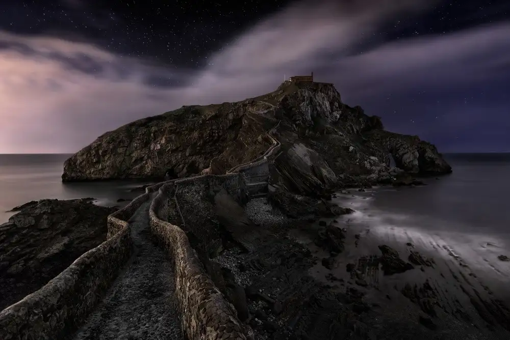 Osuna, Fran: One Night in Gaztelugatxe