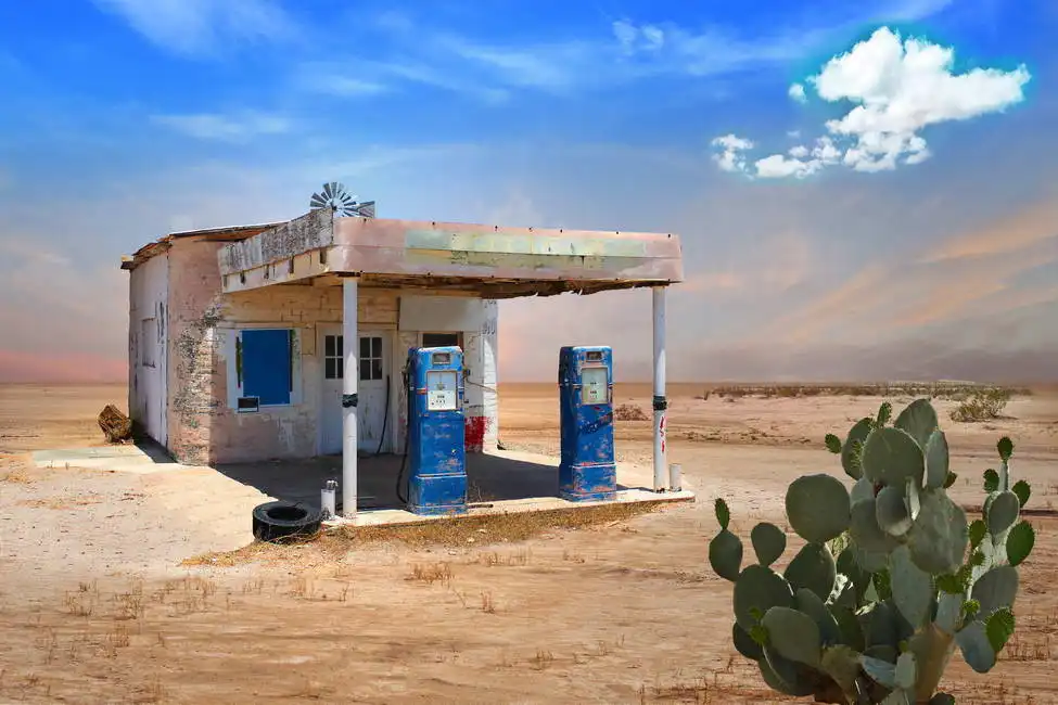 Unknown: Old gas station in Arizona desert