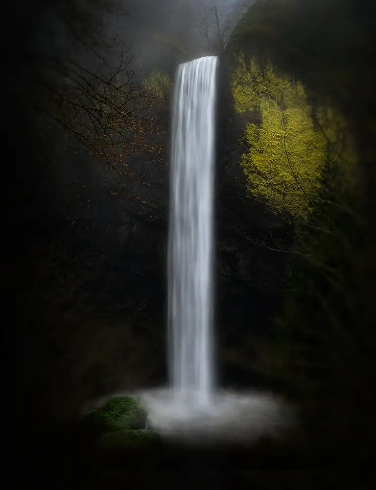 Dou, Shenshen: Cataratas Latourell