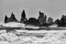 Forns, Alfred: Stormy Beach