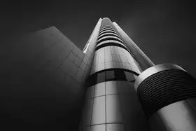 Thabet, Ahmed: Futuristic  pyramids
