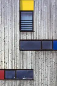Wride, Linda: Mondrian Facade