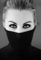 Kraaijenbrink, Tom: Girl in black